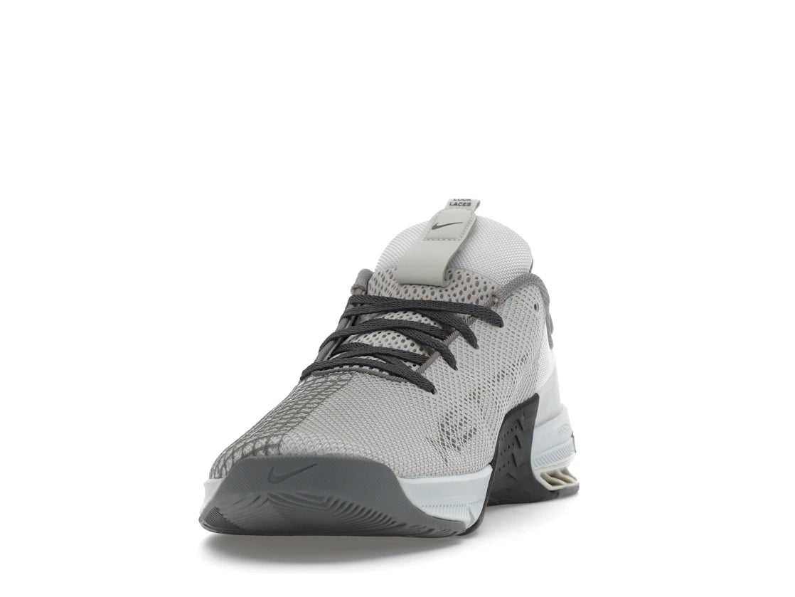tenisky a boty Nike Metcon 8 Photon Dust Anthracite DO9328-004 ADONIO
