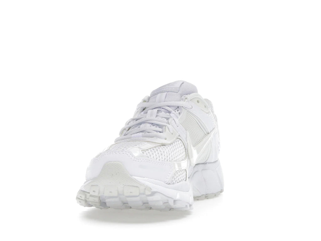 tenisky a boty Nike Zoom Vomero 5 Triple White (W) IB4397-100 ADONIO