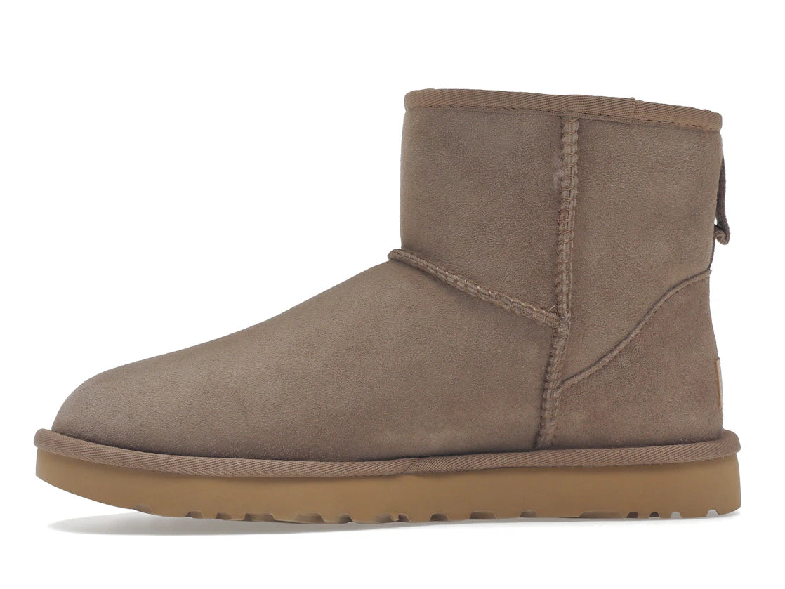 tenisky a boty UGG Classic Mini II Boot Caribou (W) 1016222-CRBO ADONIO