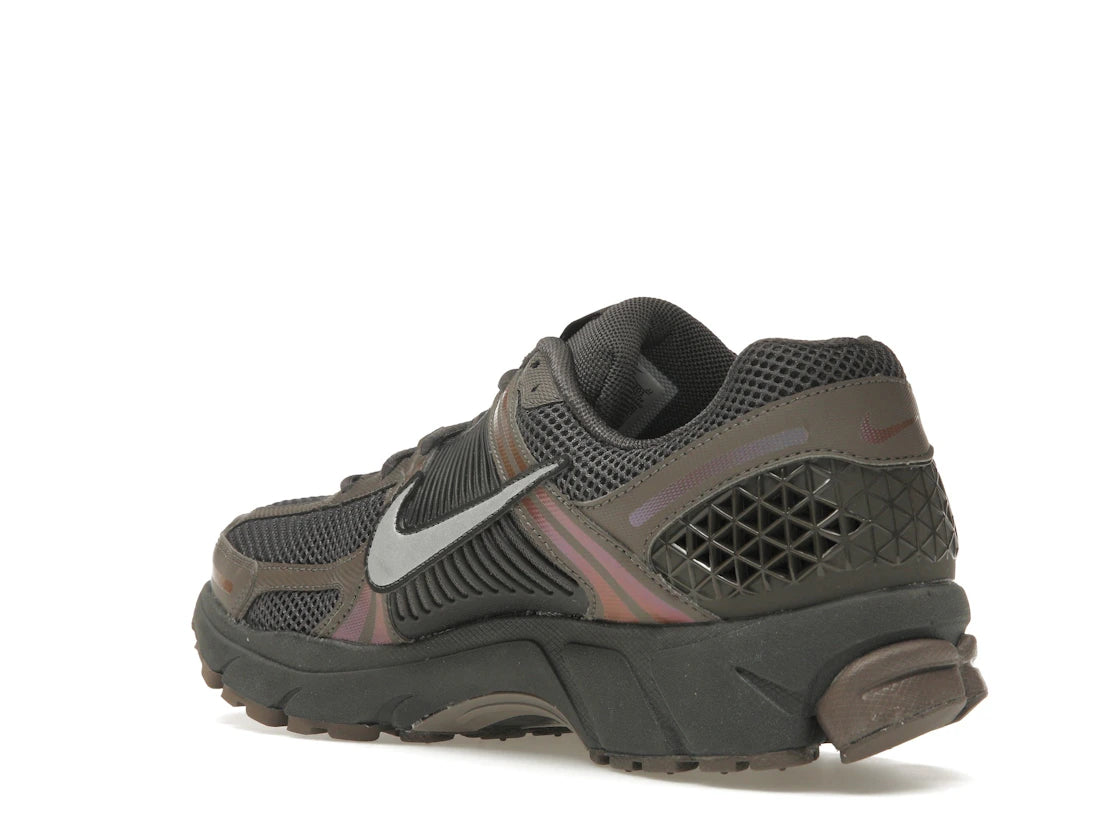 Nike Zoom Vomero 5 Cave Stone