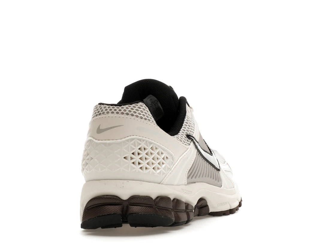 tenisky a boty Nike Zoom Vomero 5 Phantom Light Iron Ore (W) FJ2028-001 ADONIO