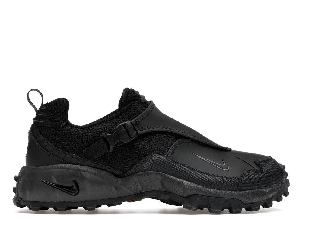 tenisky a boty Nike ACG Phassad Triple Black HM7133-002 ADONIO
