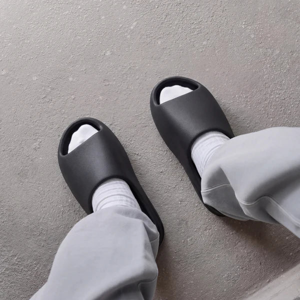 YEEZY SLIDE YS-01 Black